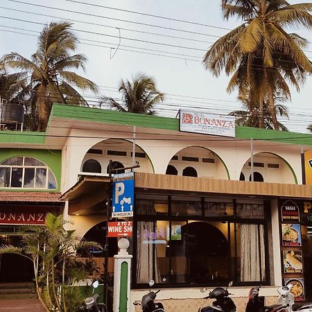 Hotel Bonanza Baga Luaran gambar