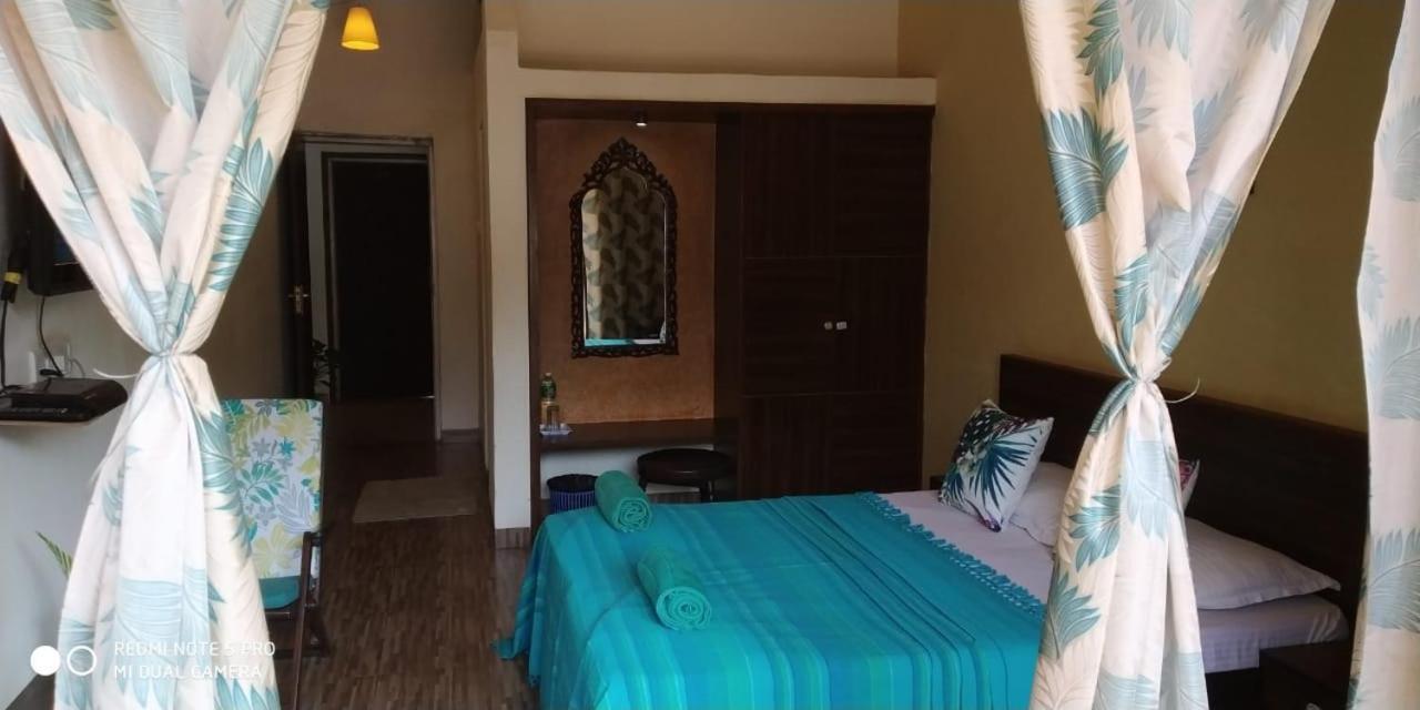 Hotel Bonanza Baga Luaran gambar