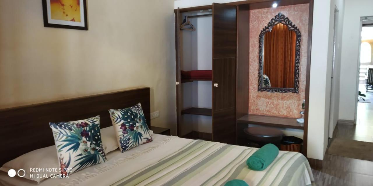 Hotel Bonanza Baga Luaran gambar